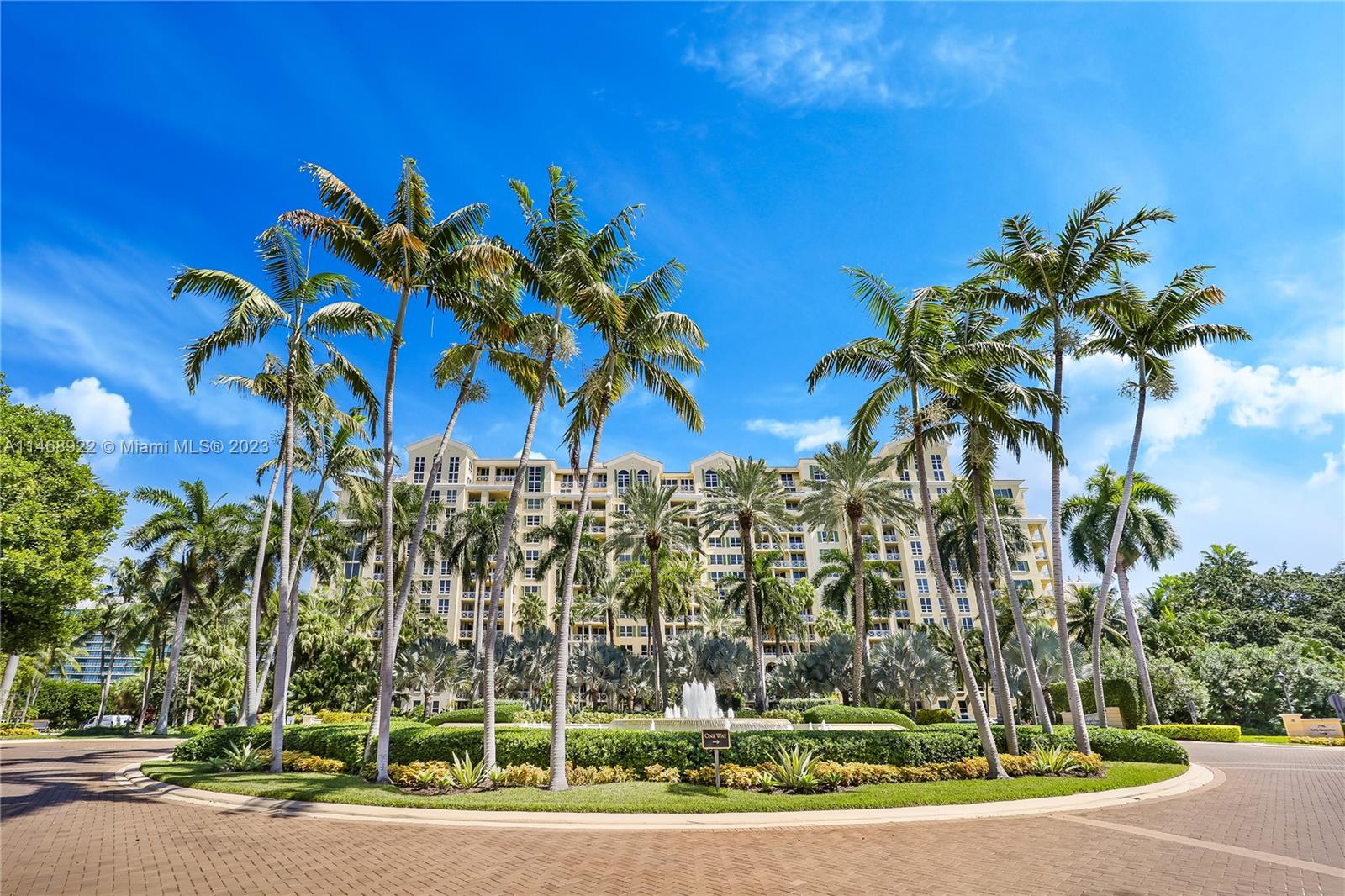 GRAND BAY TOWER CONDO - Residential Lease