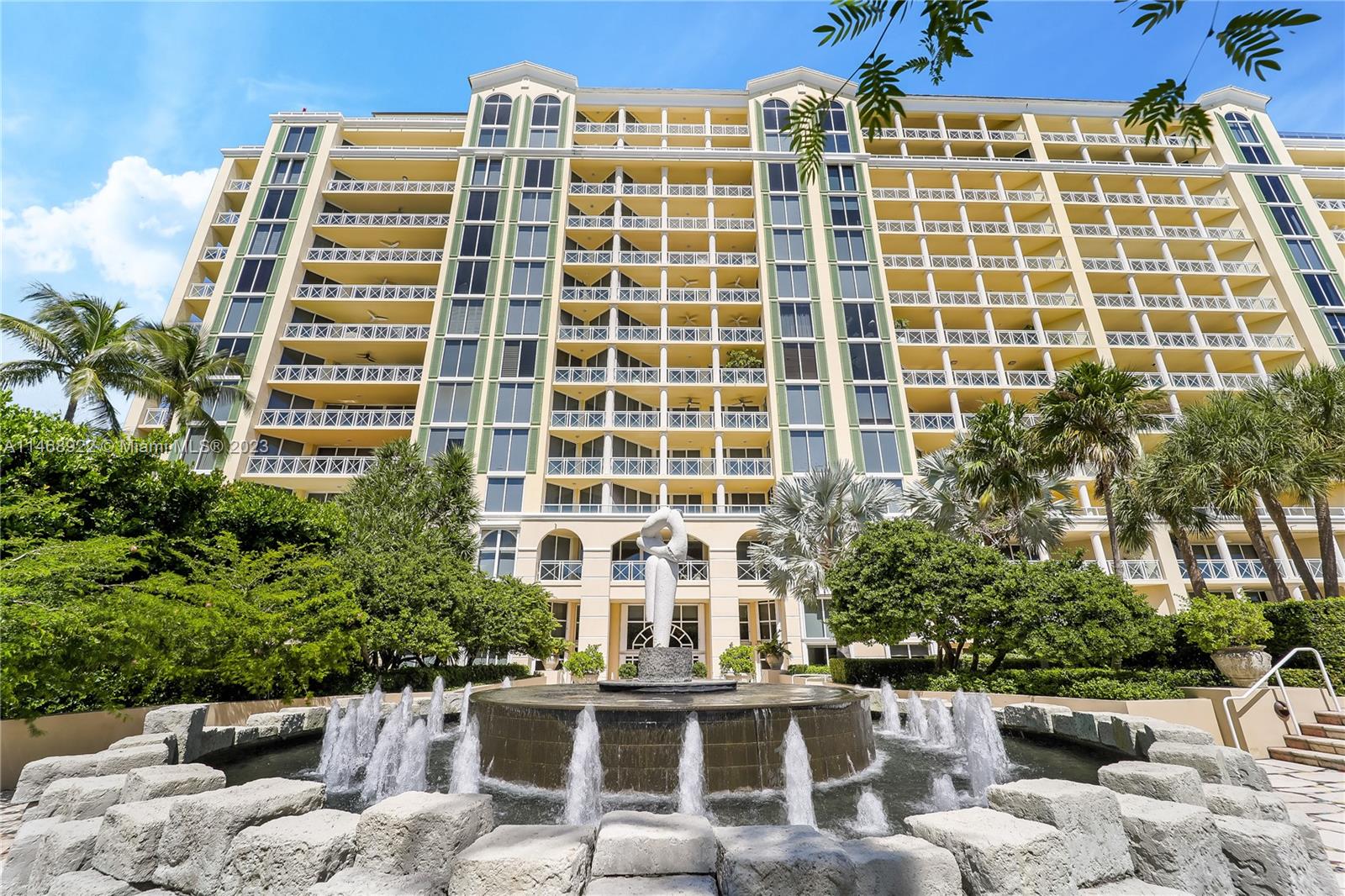 GRAND BAY TOWER CONDO - Residential Lease
