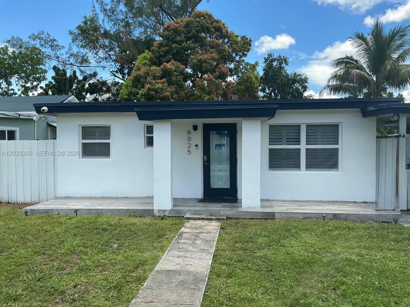 SUN LAND PARK - Residential