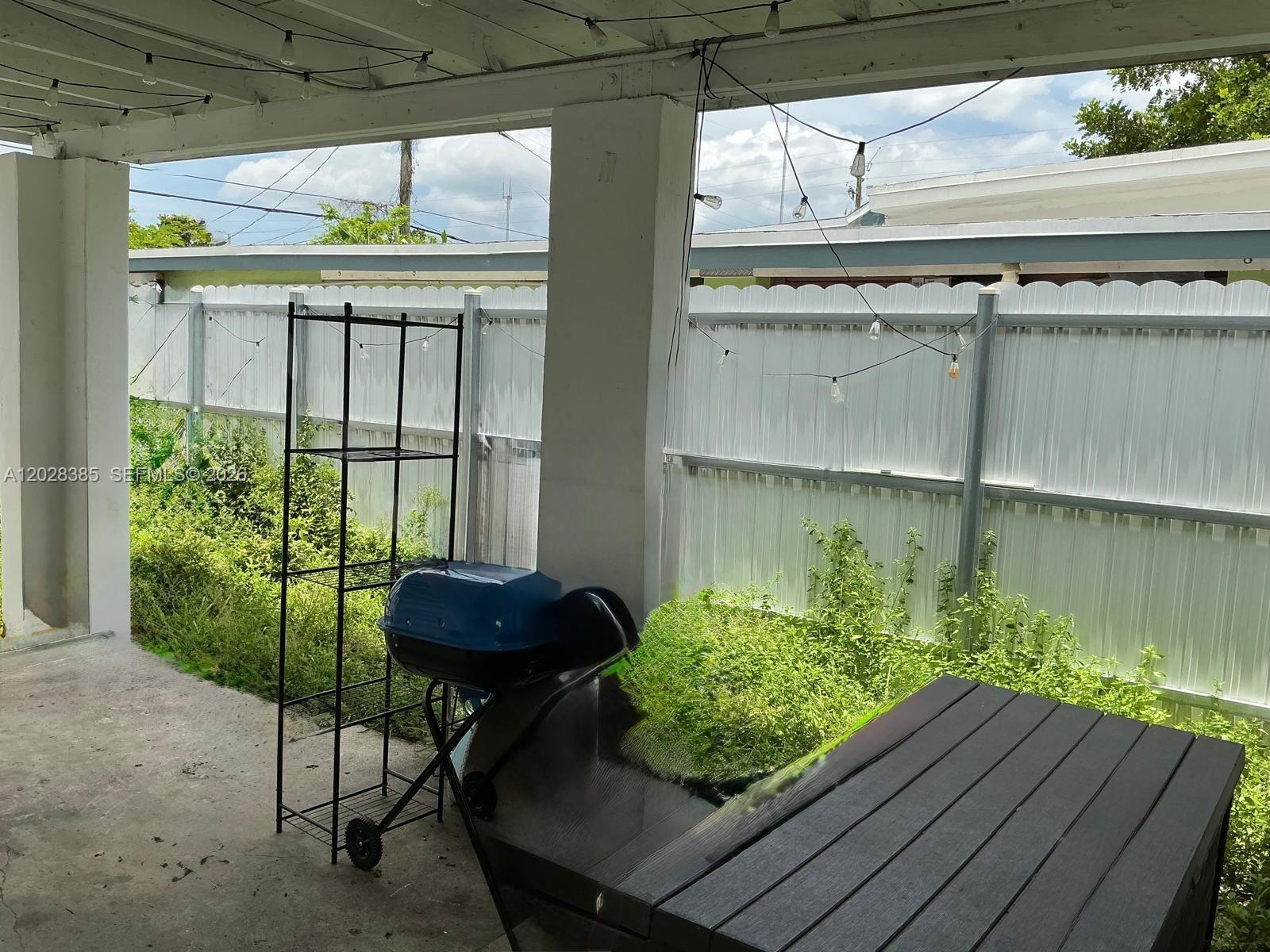 SUN LAND PARK - Residential