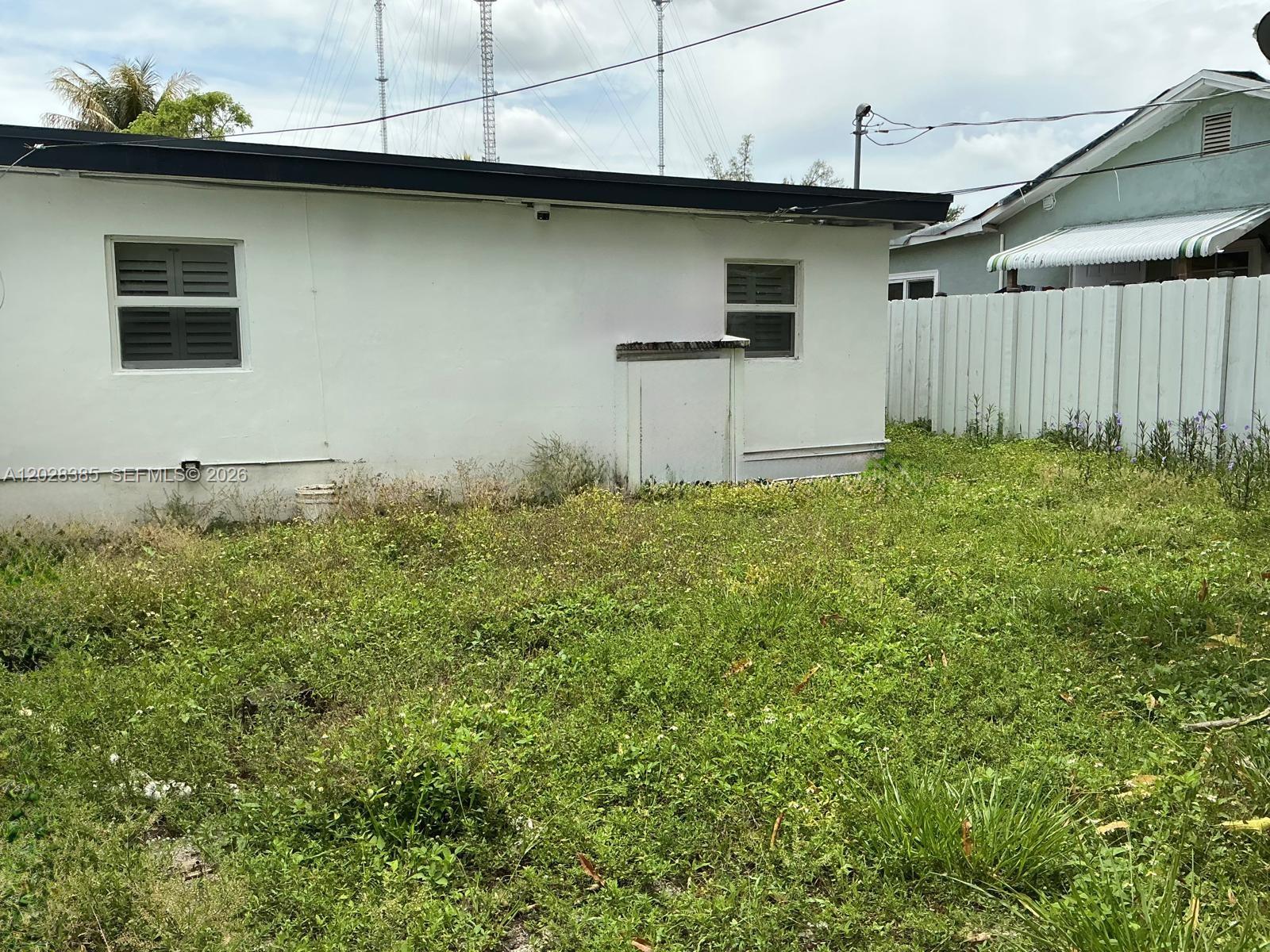 SUN LAND PARK - Residential