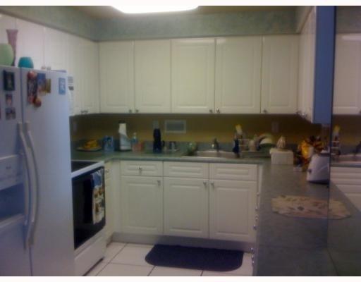 RONEY PALACE CONDO - Residential Lease