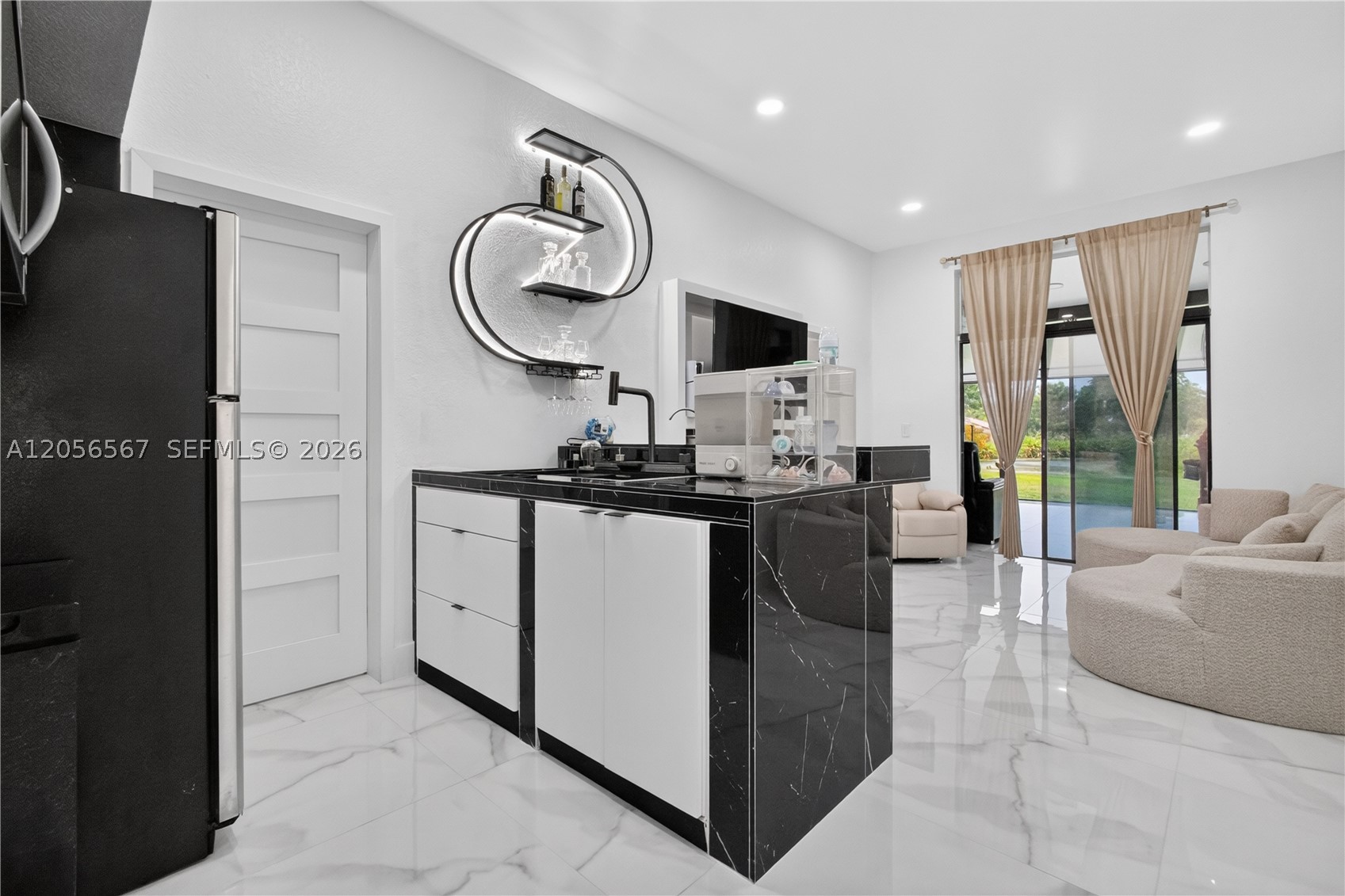 ARROWHEAD COUNTRY CLUB VI - Residential