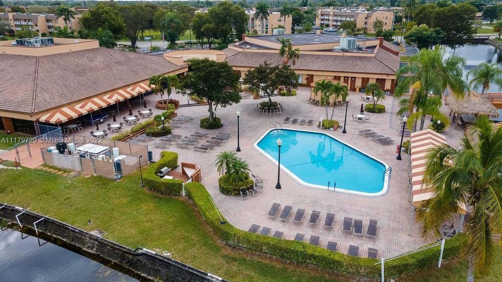 SUNRISE LAKES 77 CONDO - Residential