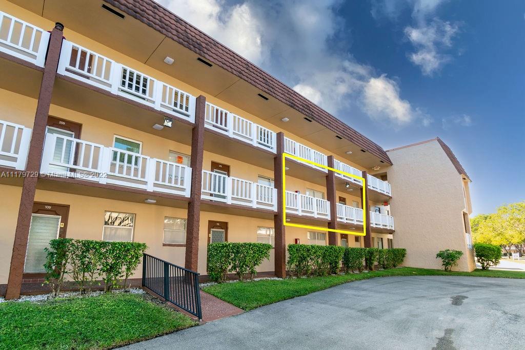 SUNRISE LAKES 77 CONDO - Residential