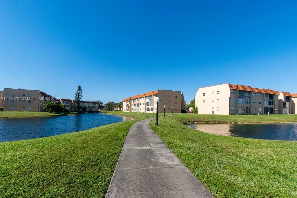 SUNRISE LAKES 77 CONDO - Residential