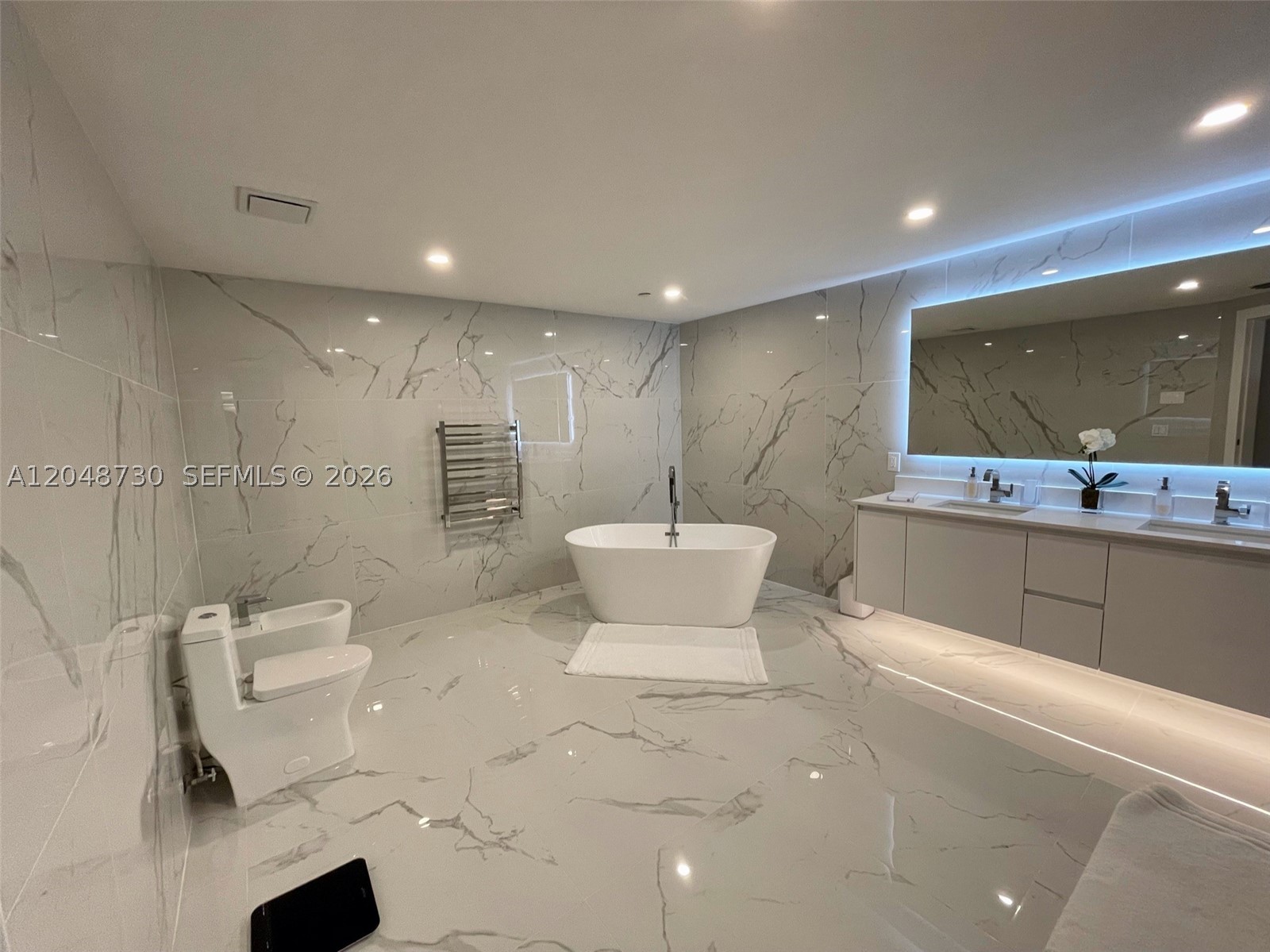 GRAND BAY RESIDENCES CONDO - Residential Lease