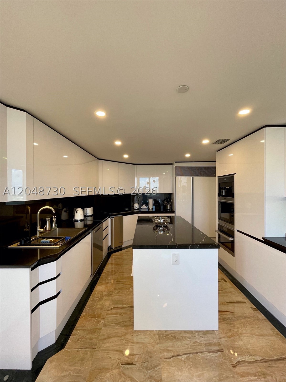 GRAND BAY RESIDENCES CONDO - Residential Lease