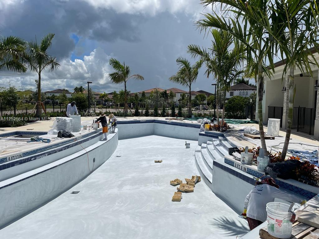 CRYSTAL CAY - Residential Lease