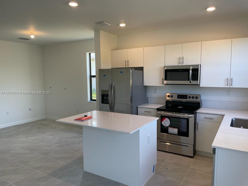 CRYSTAL CAY - Residential Lease
