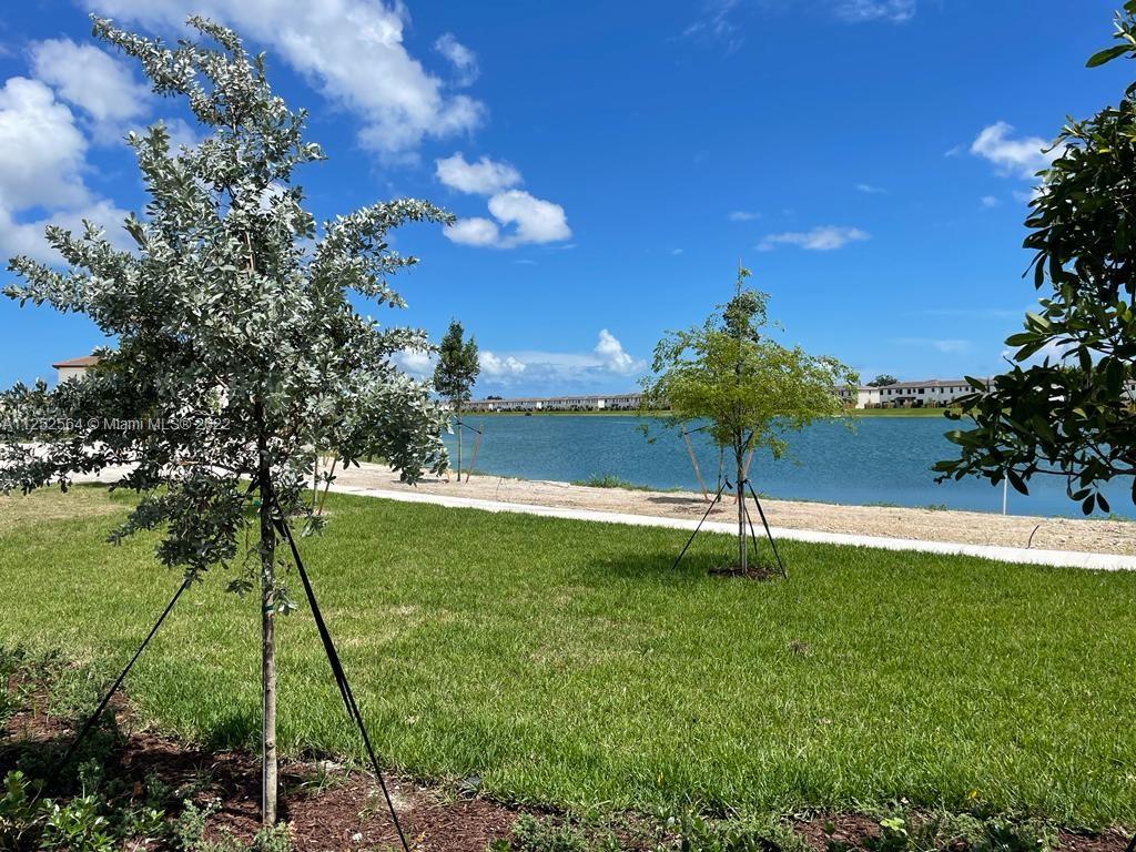 CRYSTAL CAY - Residential Lease