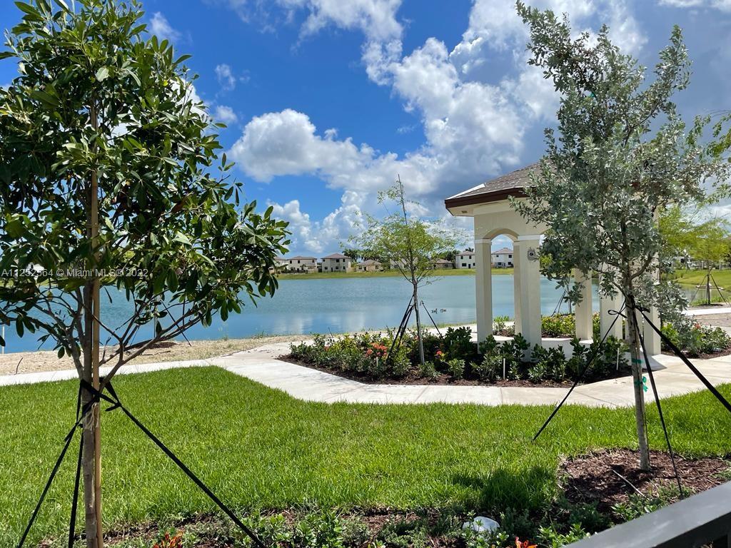 CRYSTAL CAY - Residential Lease