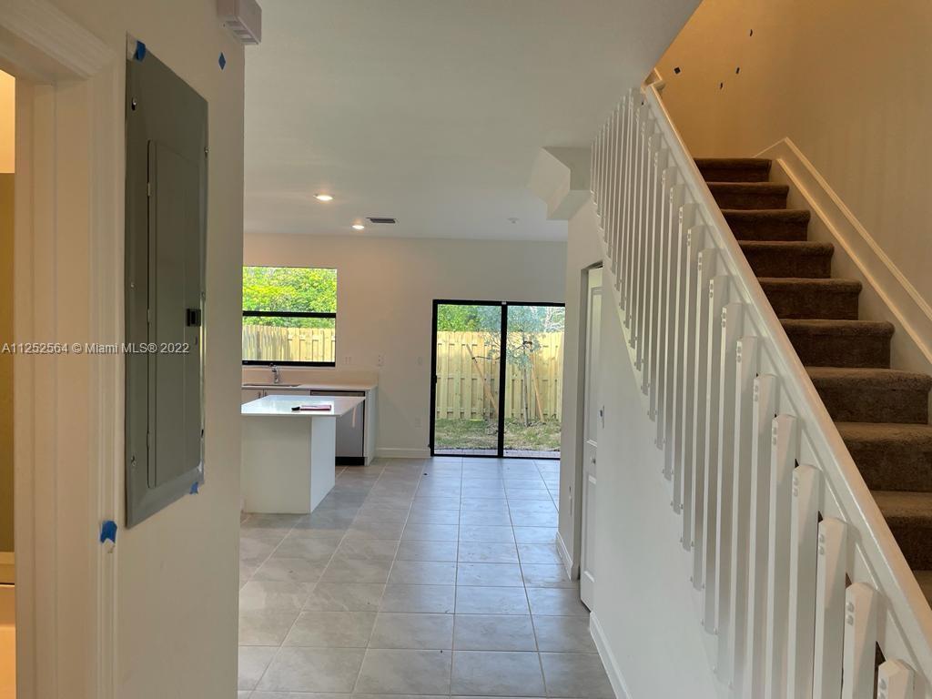 CRYSTAL CAY - Residential Lease