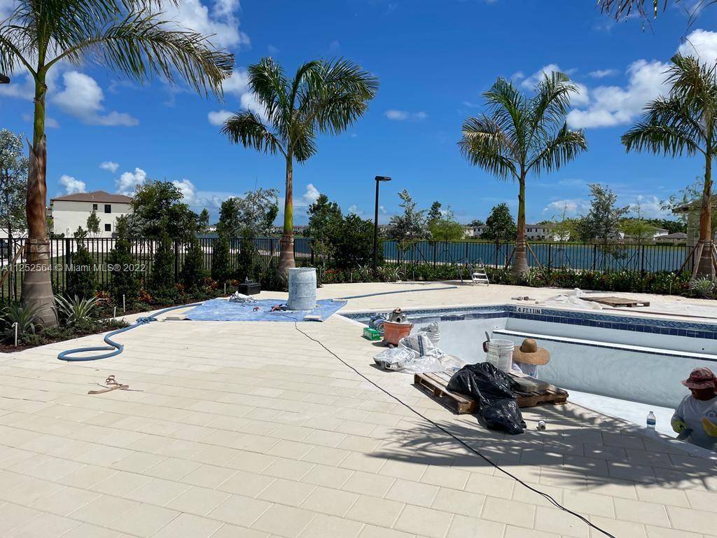 CRYSTAL CAY - Residential Lease