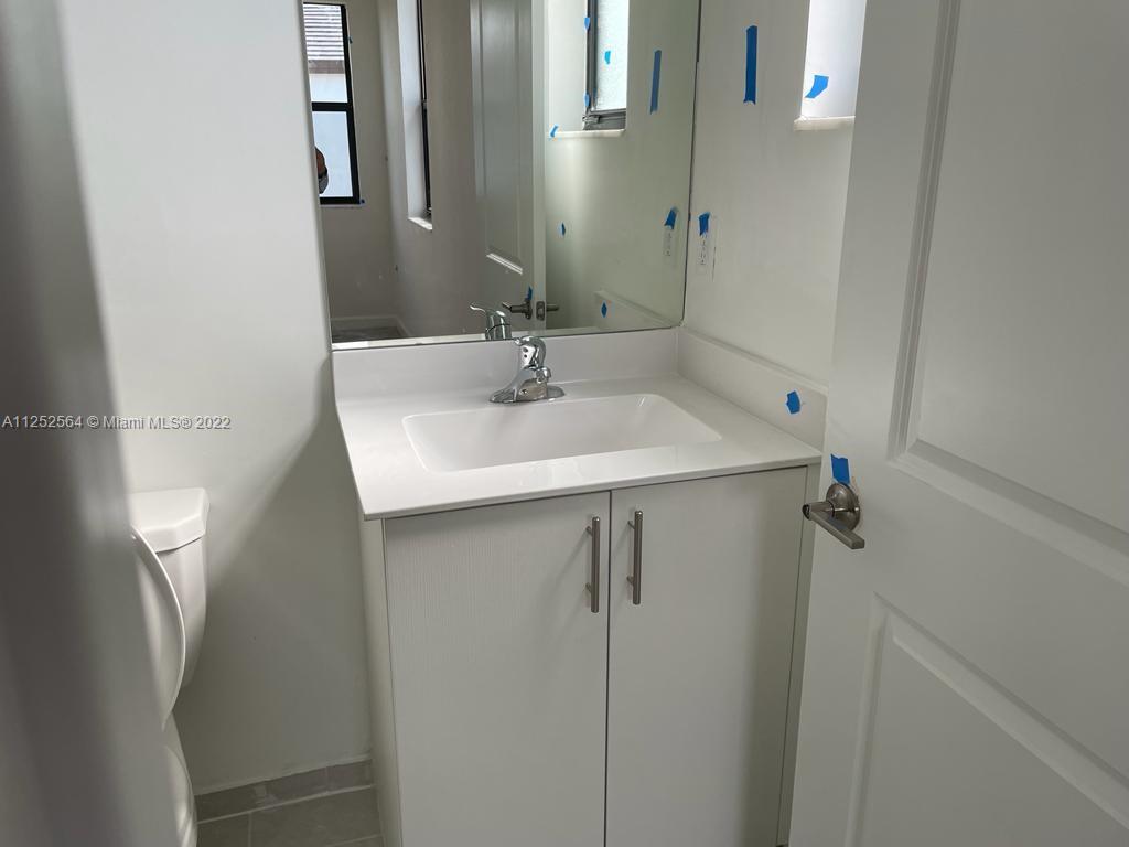 CRYSTAL CAY - Residential Lease