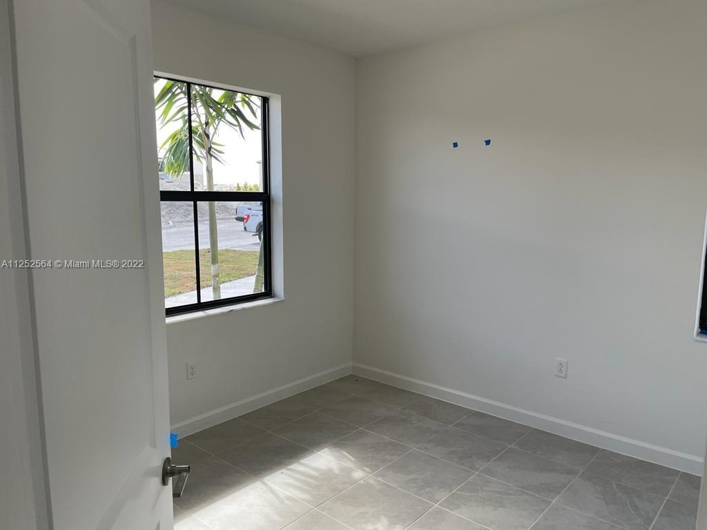 CRYSTAL CAY - Residential Lease