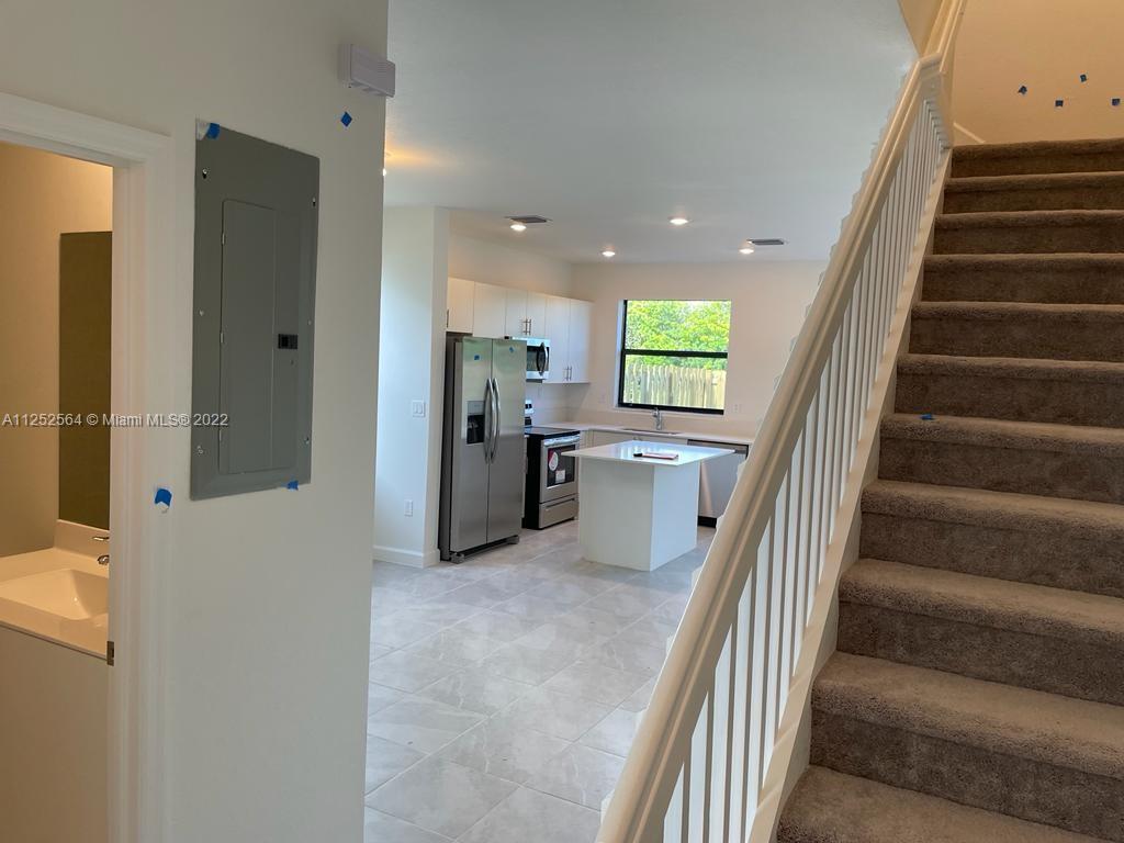 CRYSTAL CAY - Residential Lease