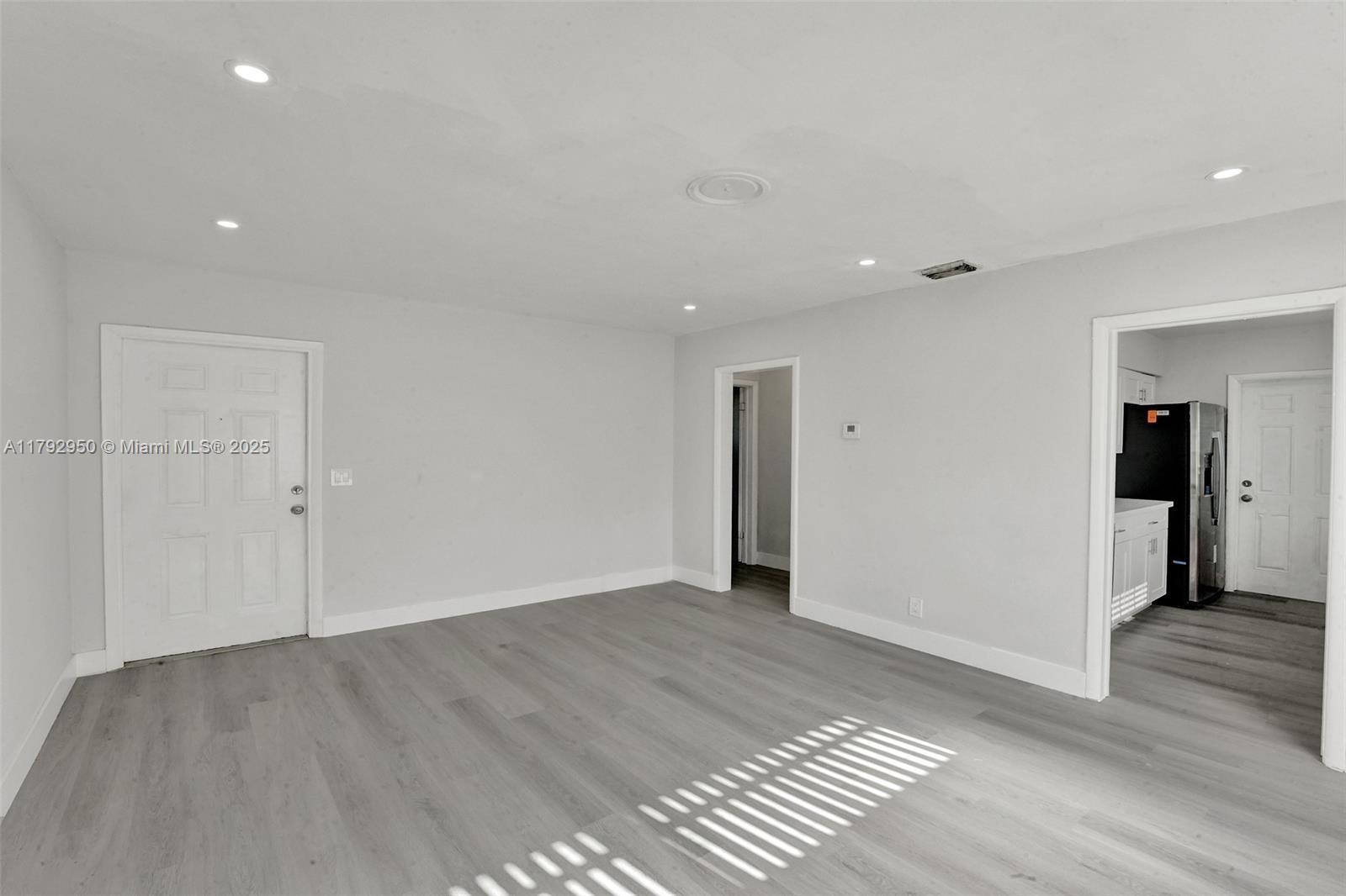 HOLLYWOOD BEACH HEIGHTS S - Residential Income