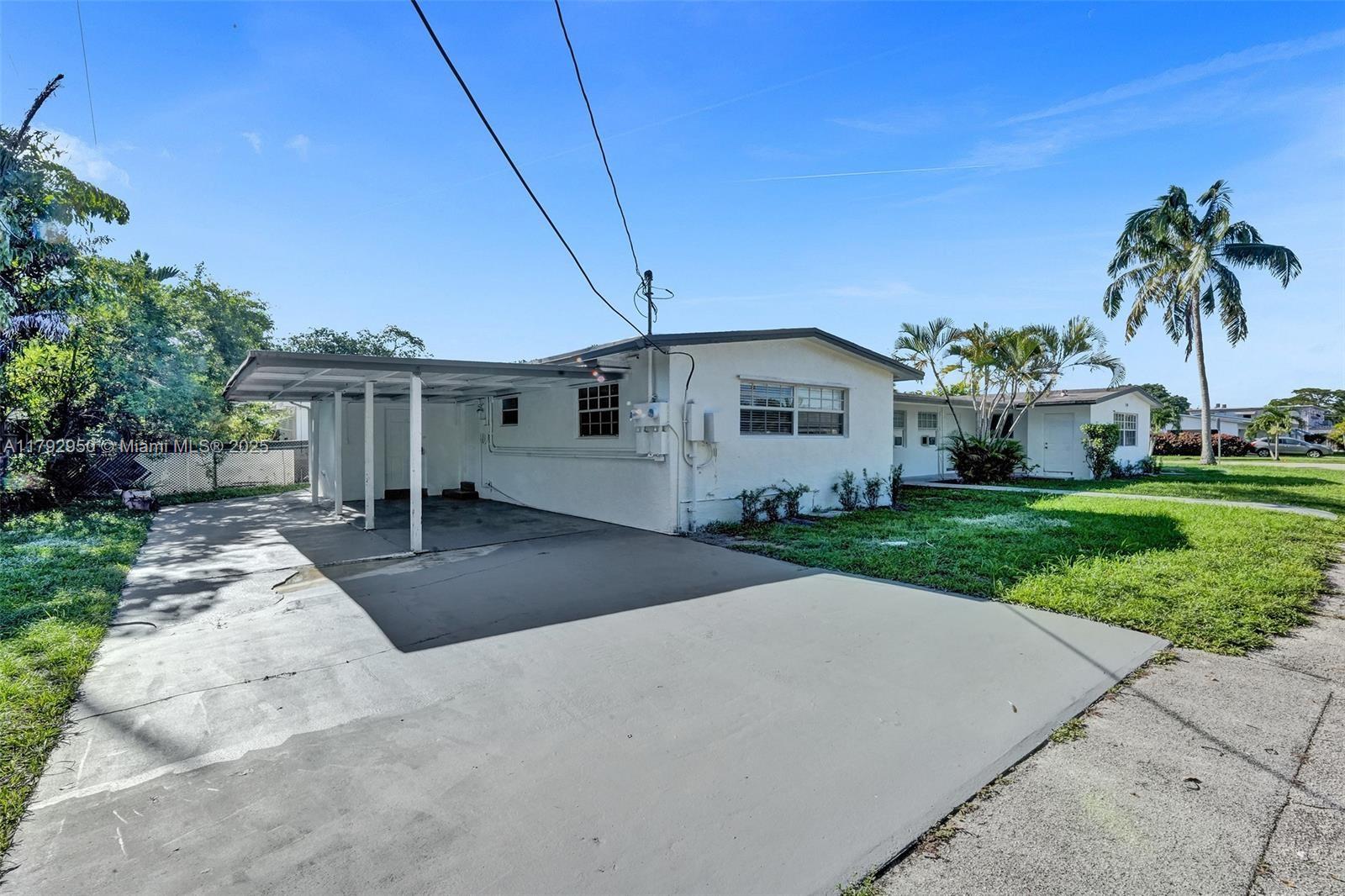 HOLLYWOOD BEACH HEIGHTS S - Residential Income