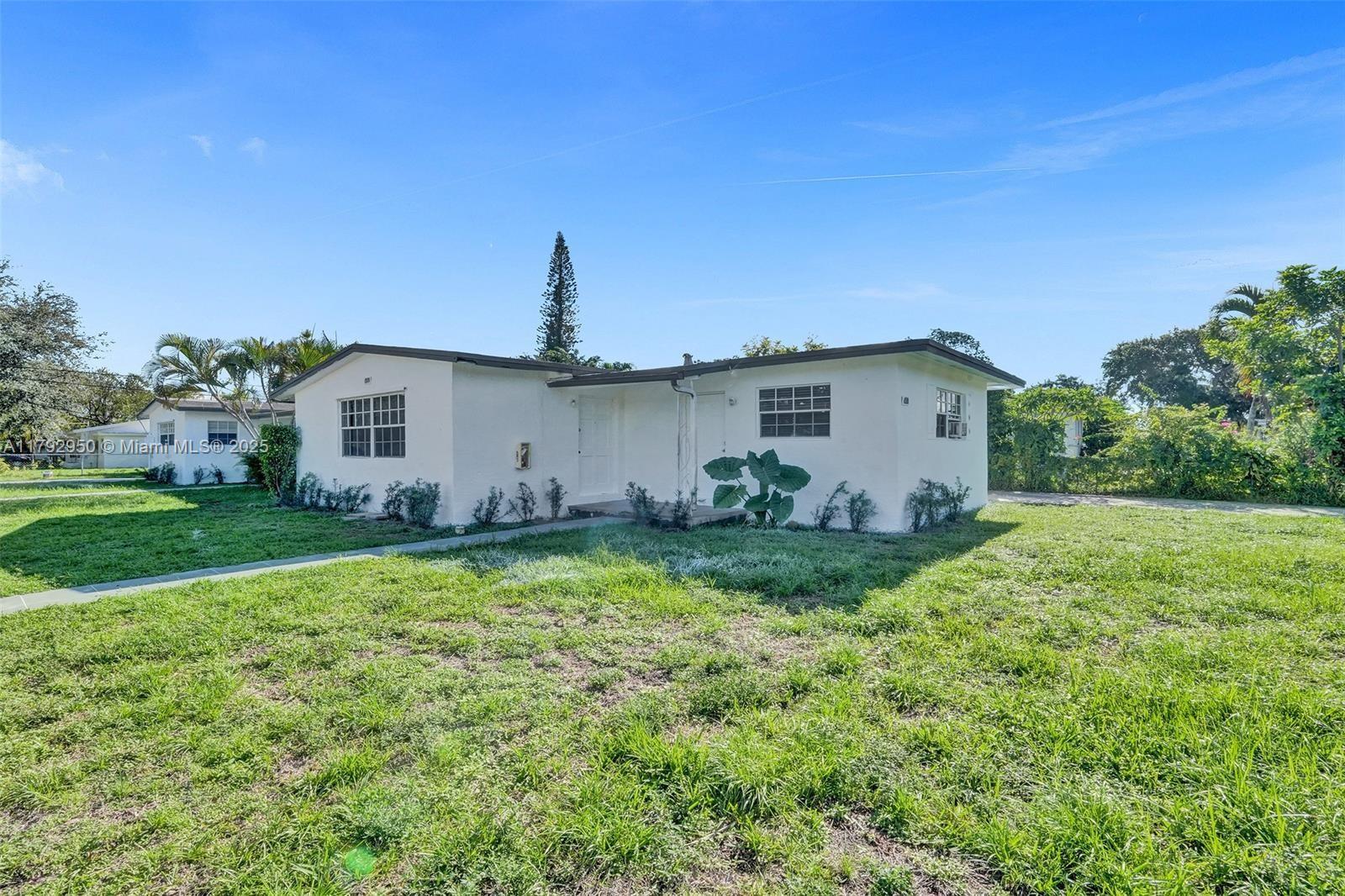 HOLLYWOOD BEACH HEIGHTS S - Residential Income