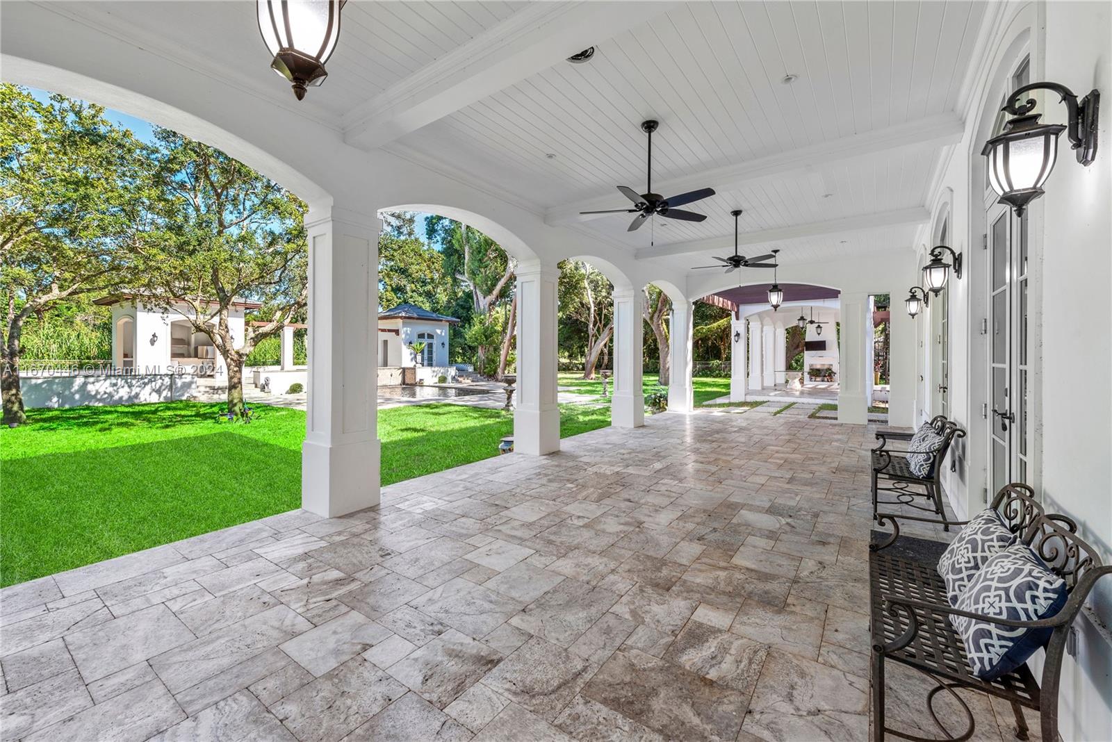 SNAPPER CREEK LAKES SUB - Residential