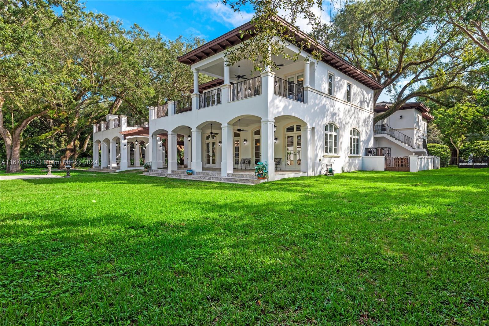 SNAPPER CREEK LAKES SUB - Residential