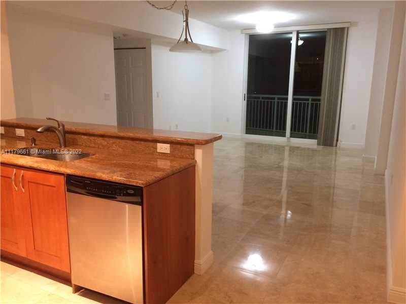 DUO COMDOMINIUM EAST - Residential
