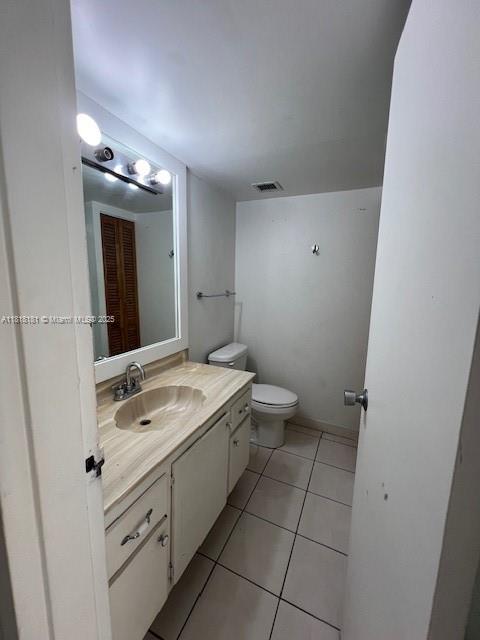 SAILBOAT CAY CONDO - Residential