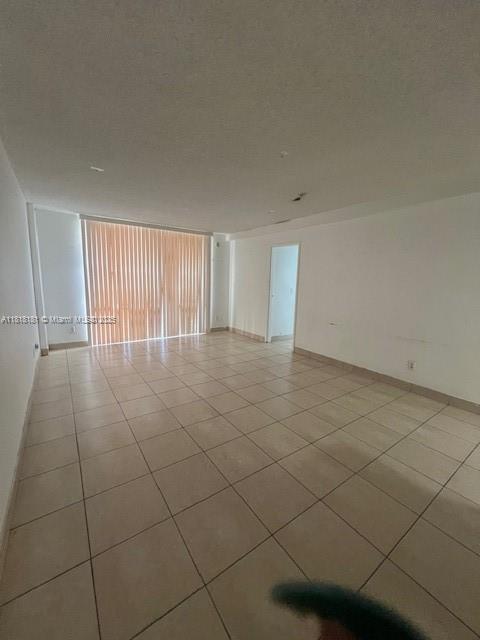 SAILBOAT CAY CONDO - Residential