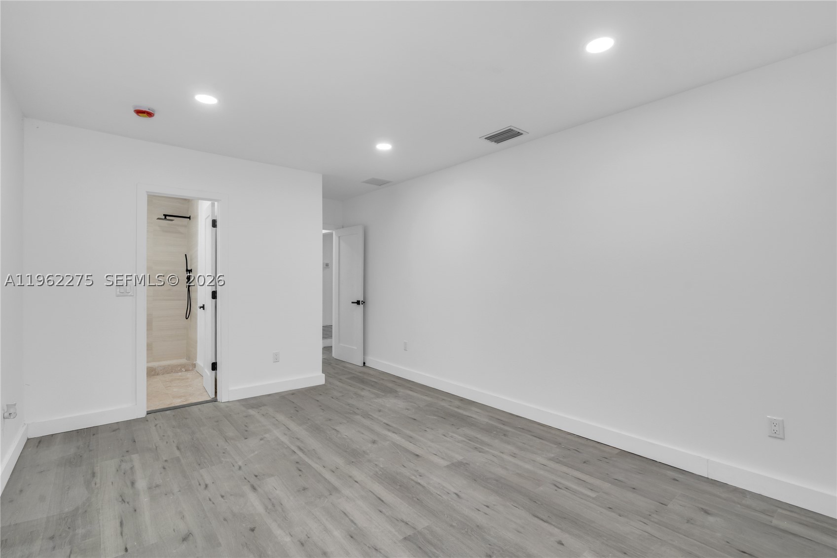 MIAMI LAKES GOLF COURSE V - Residential