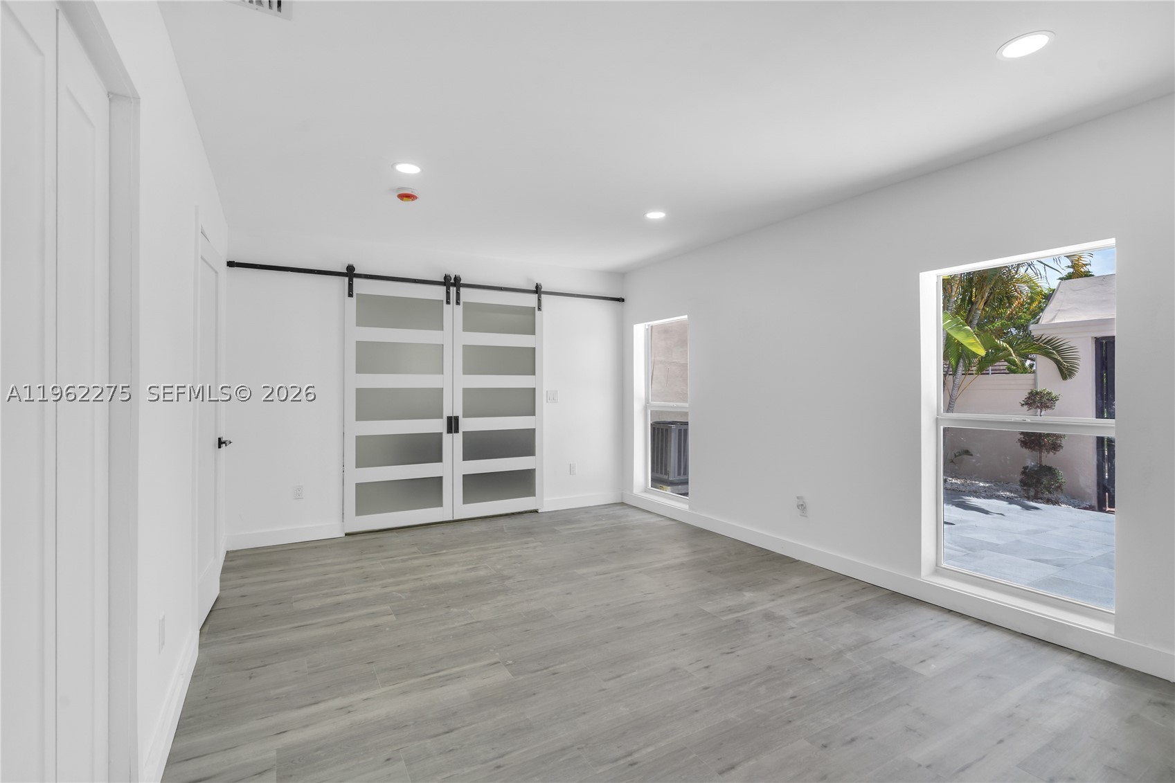 MIAMI LAKES GOLF COURSE V - Residential