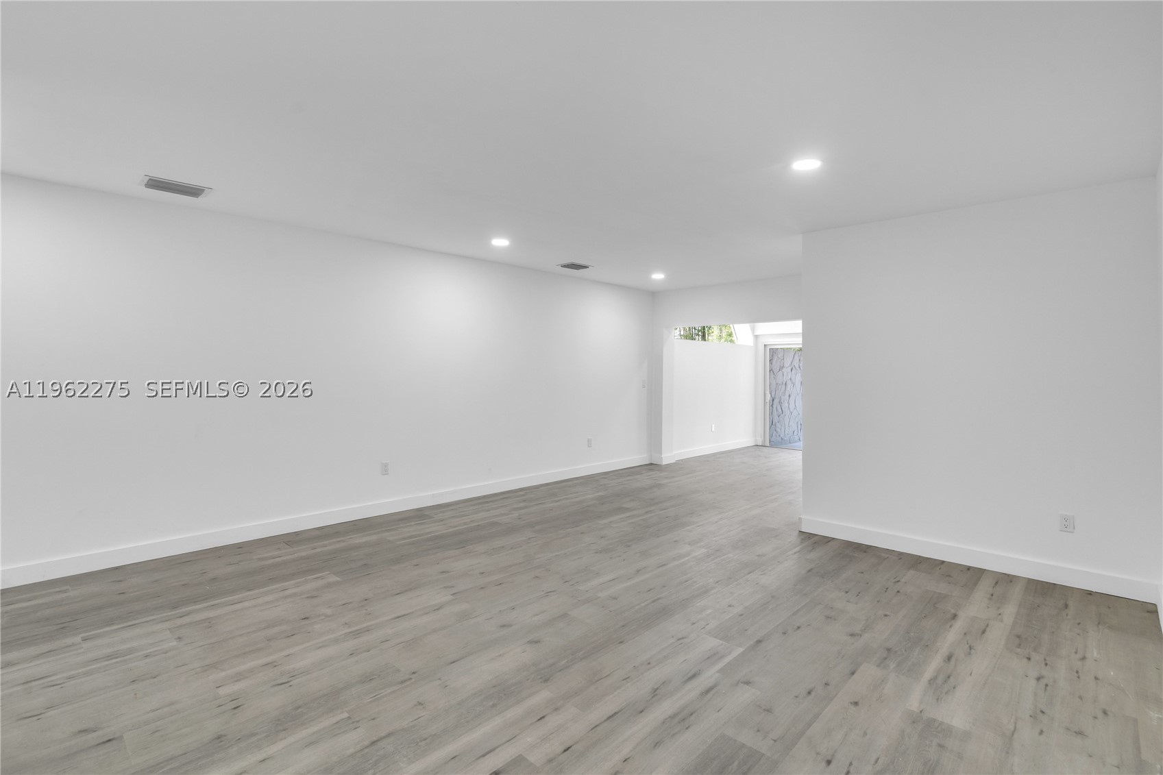 MIAMI LAKES GOLF COURSE V - Residential