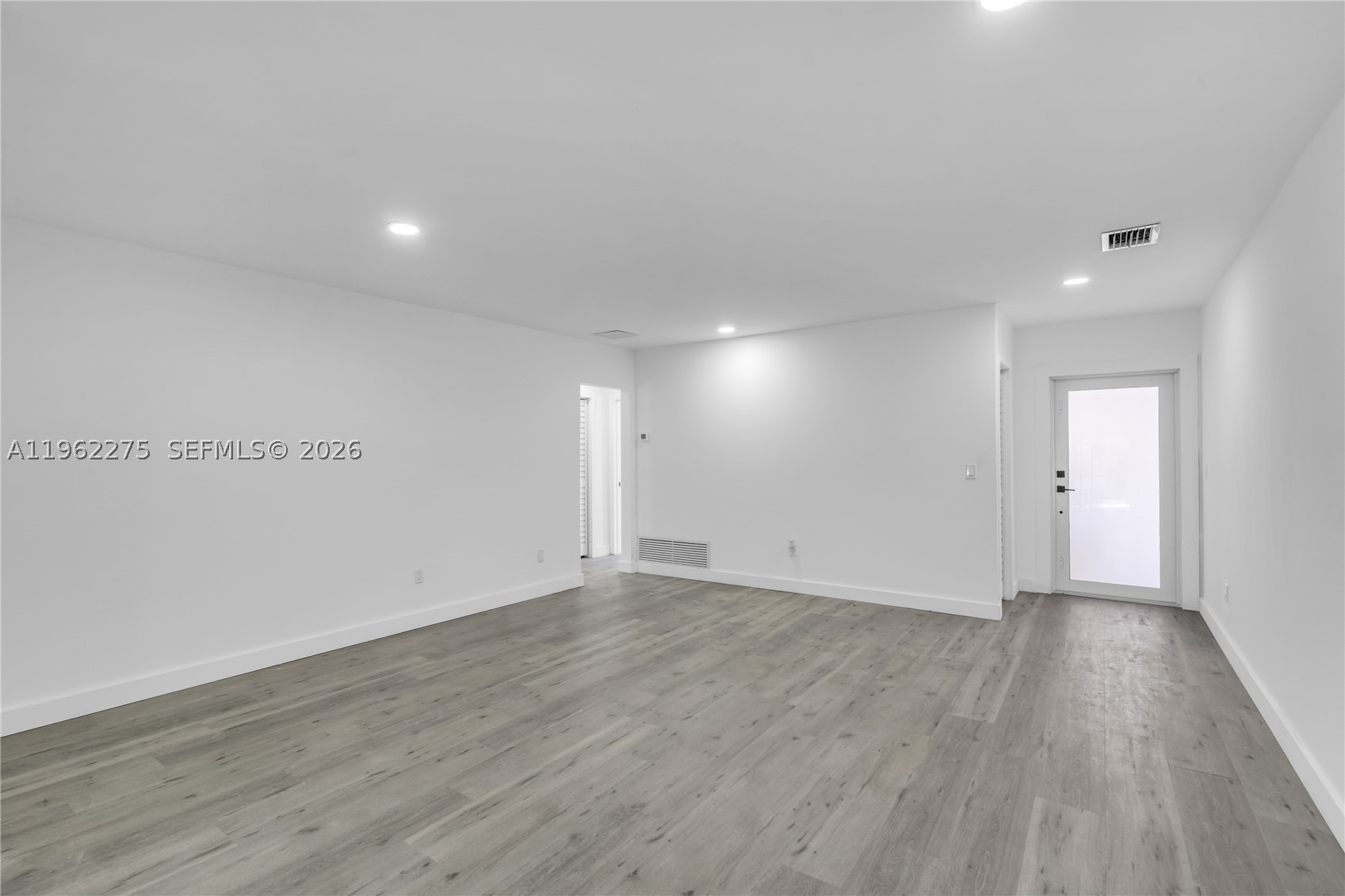 MIAMI LAKES GOLF COURSE V - Residential