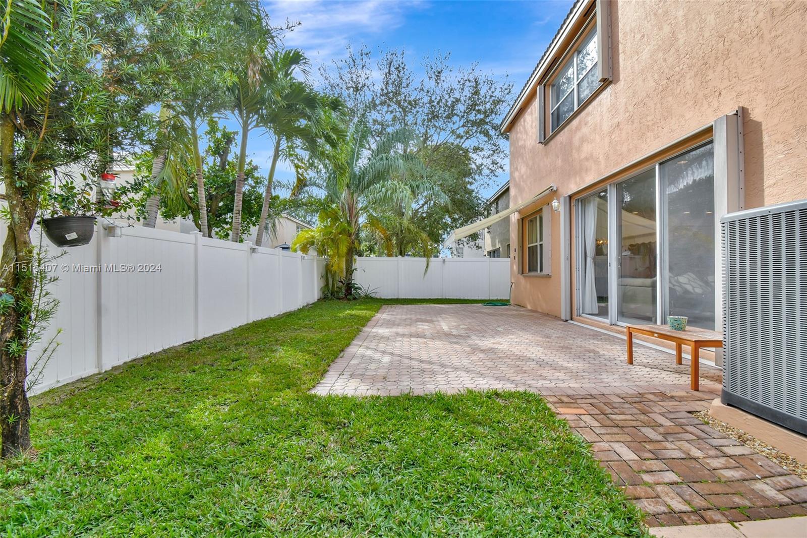 RIVIERA ISLES III - Residential