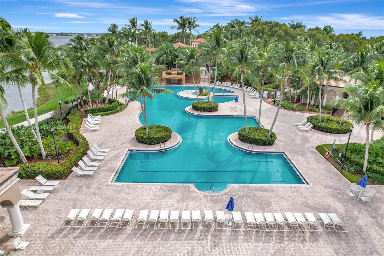 RIVIERA ISLES III - Residential