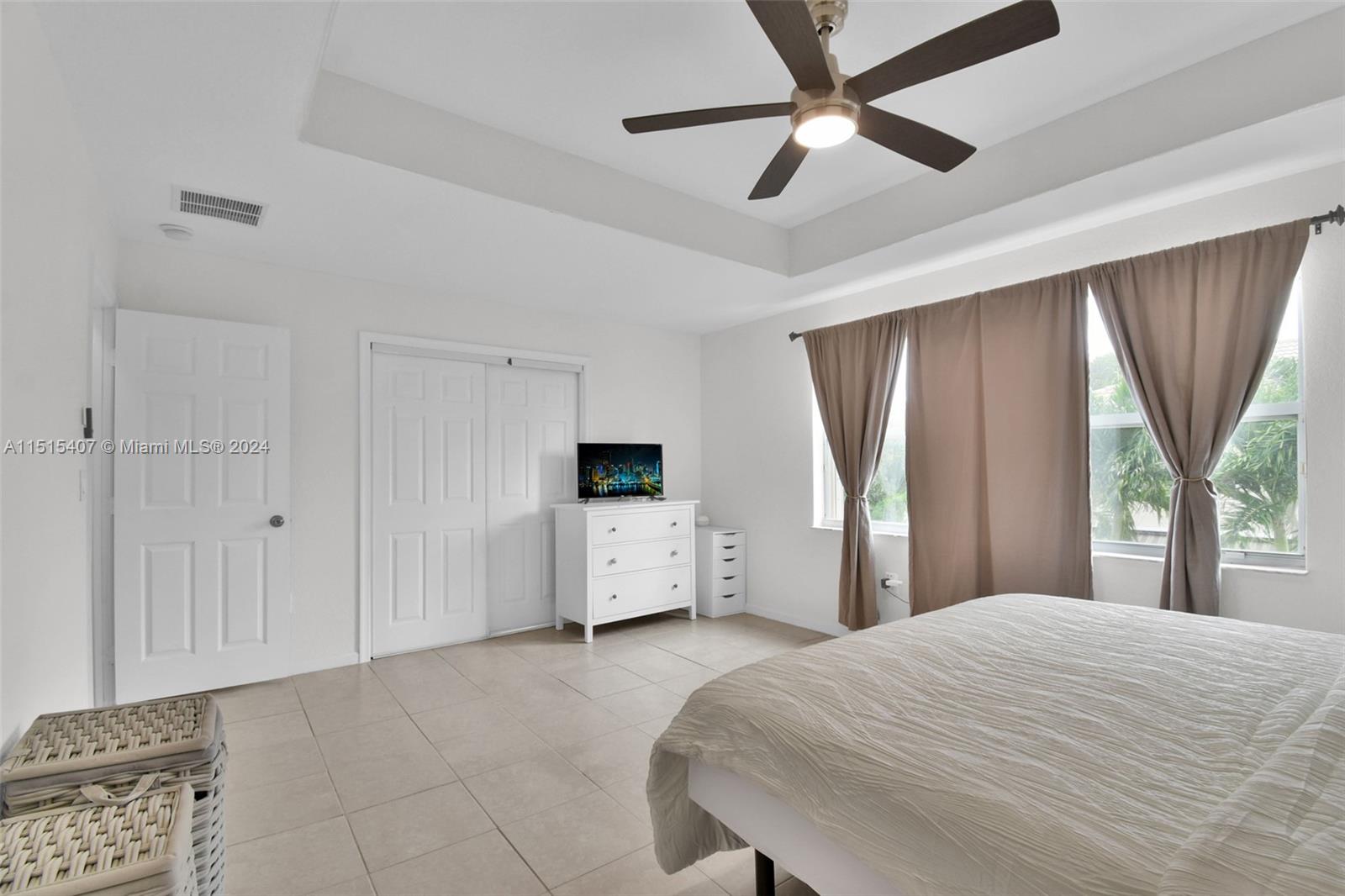 RIVIERA ISLES III - Residential
