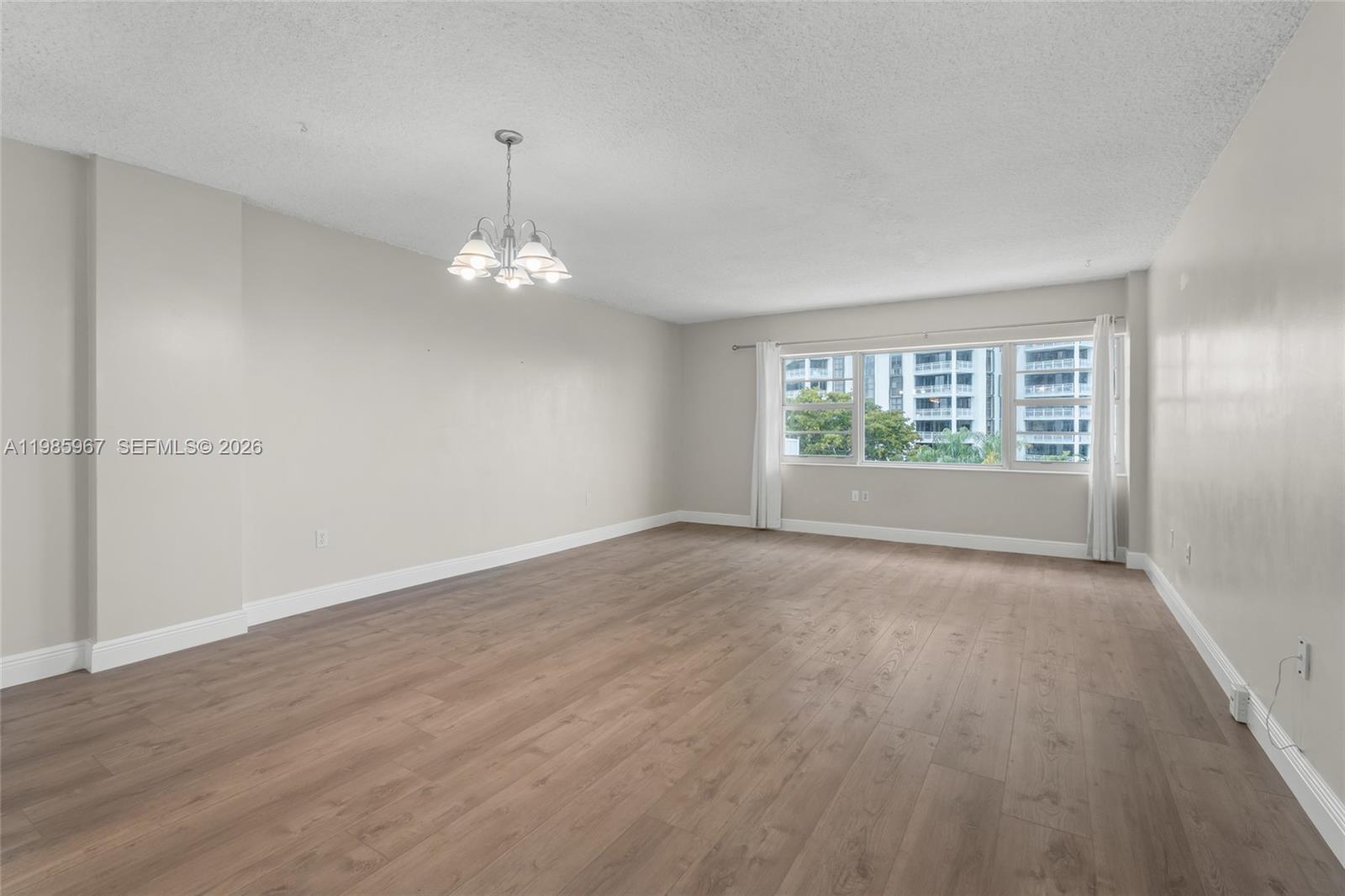 THE SHORES CONDO - Residential