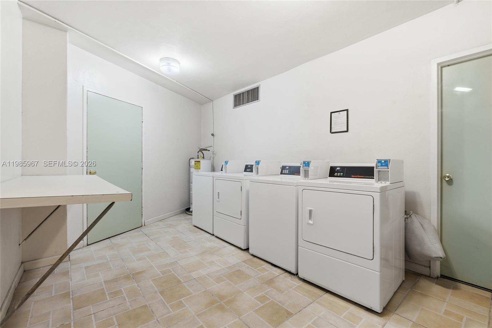 THE SHORES CONDO - Residential