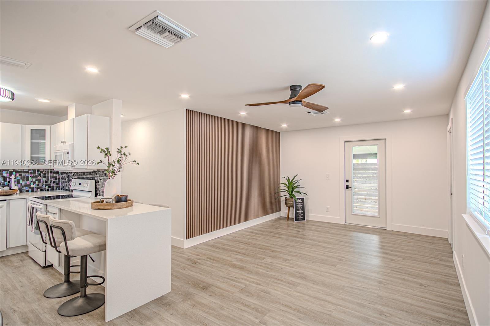 COLLIER ESTATES FIFTH ADD - Residential