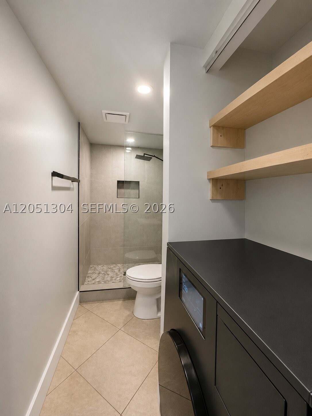 WATERVIEW CONDO - Residential Lease