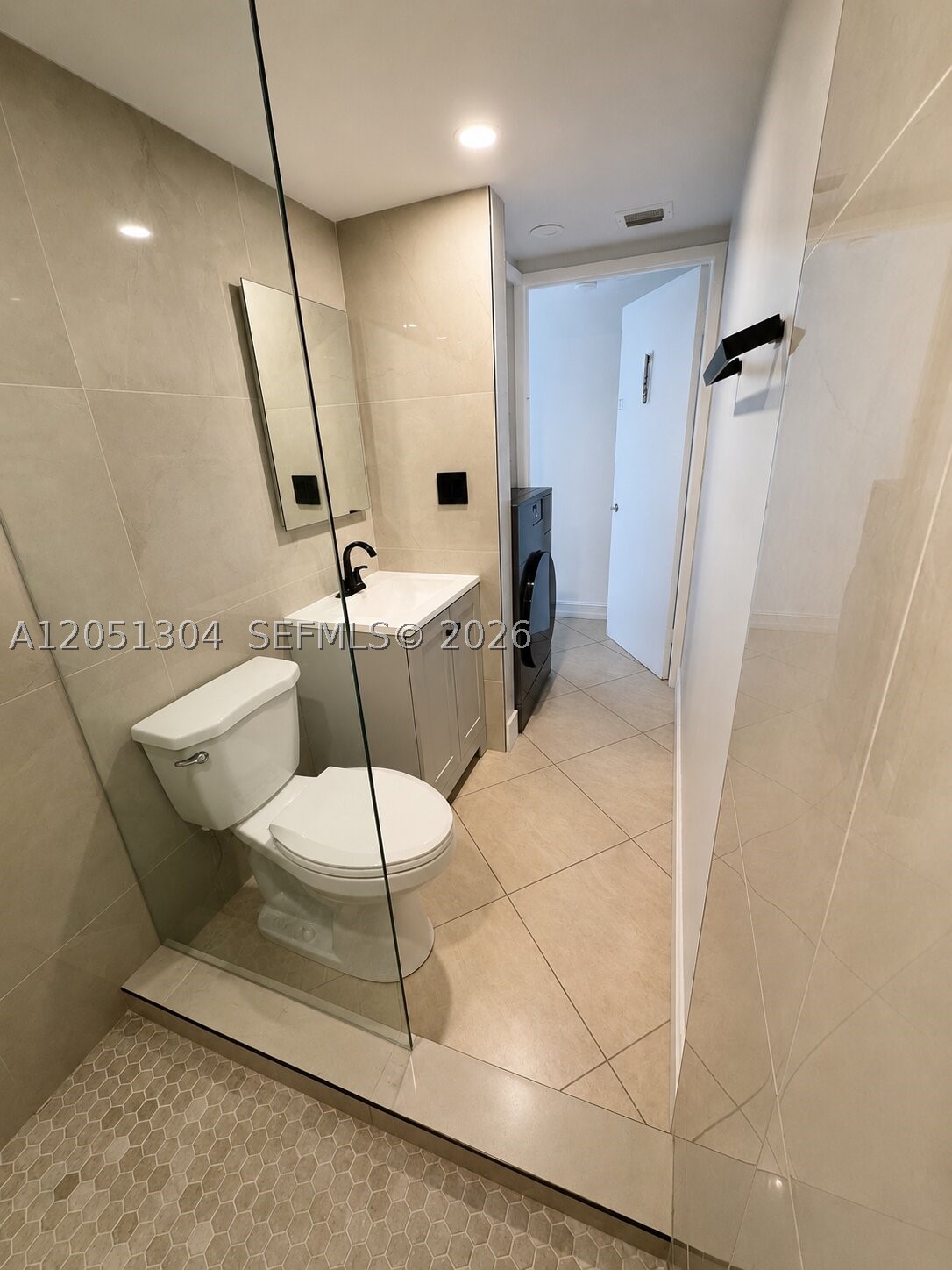 WATERVIEW CONDO - Residential Lease