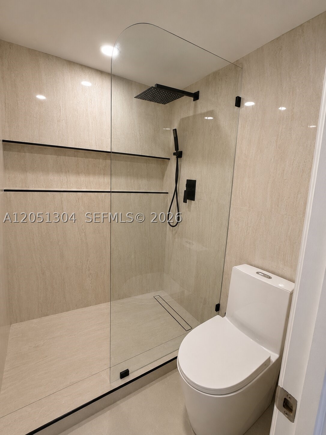WATERVIEW CONDO - Residential Lease