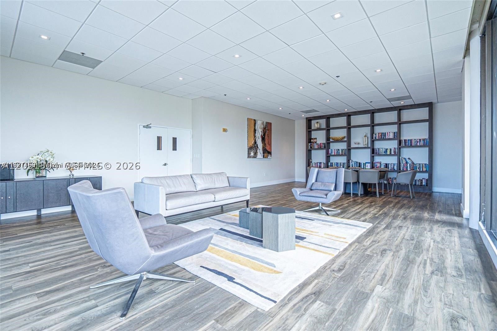 WATERVIEW CONDO - Residential Lease