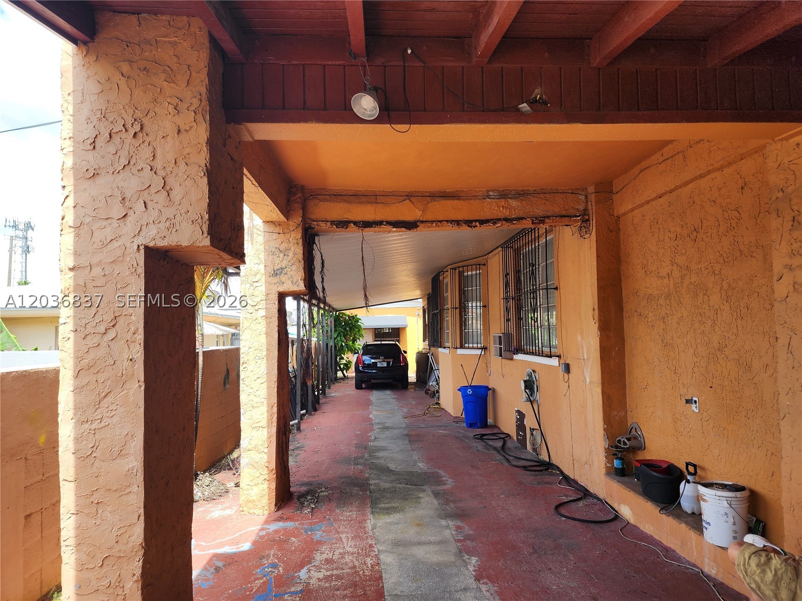 GLENROYAL SUB - Residential Income
