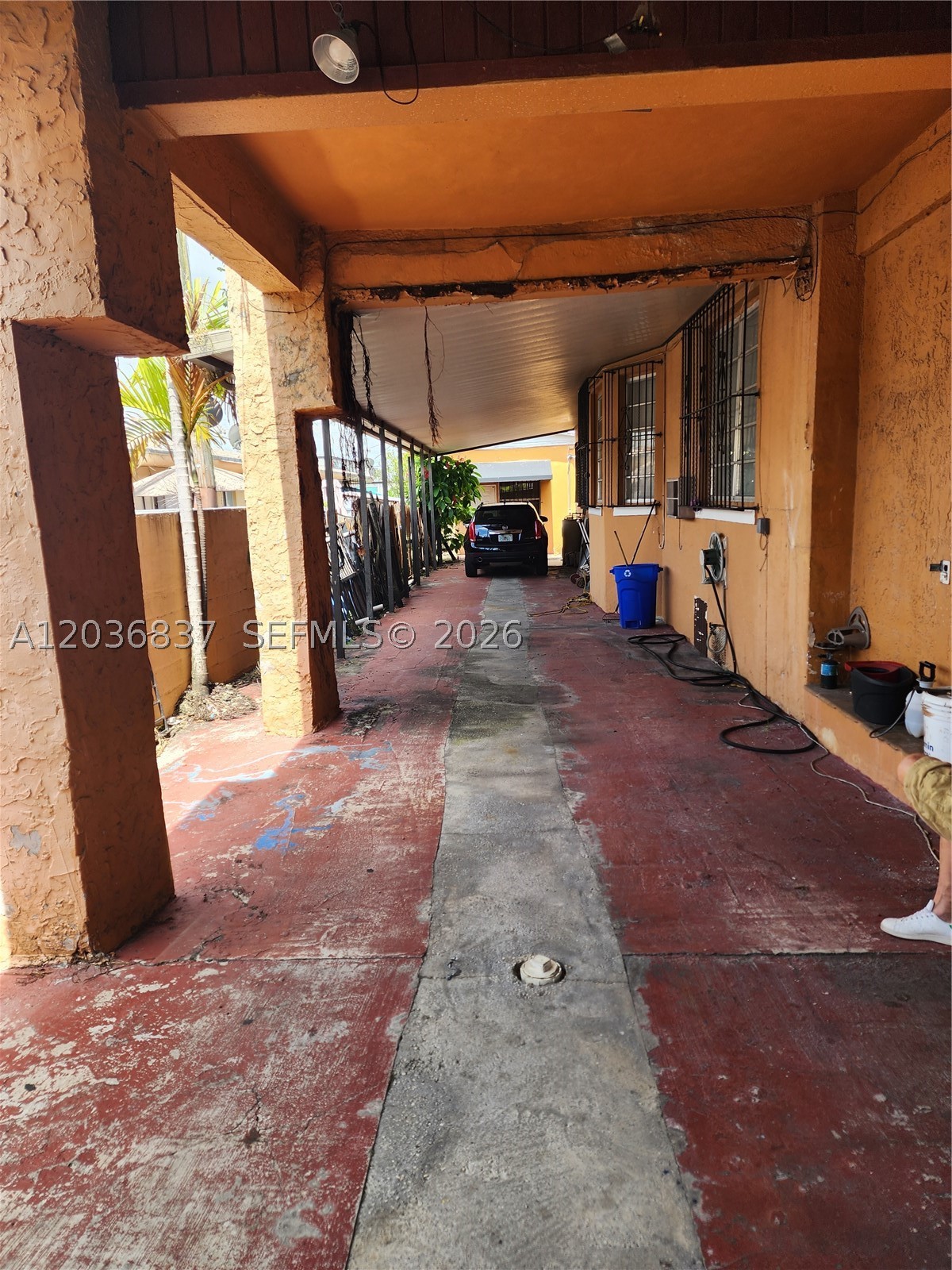 GLENROYAL SUB - Residential Income