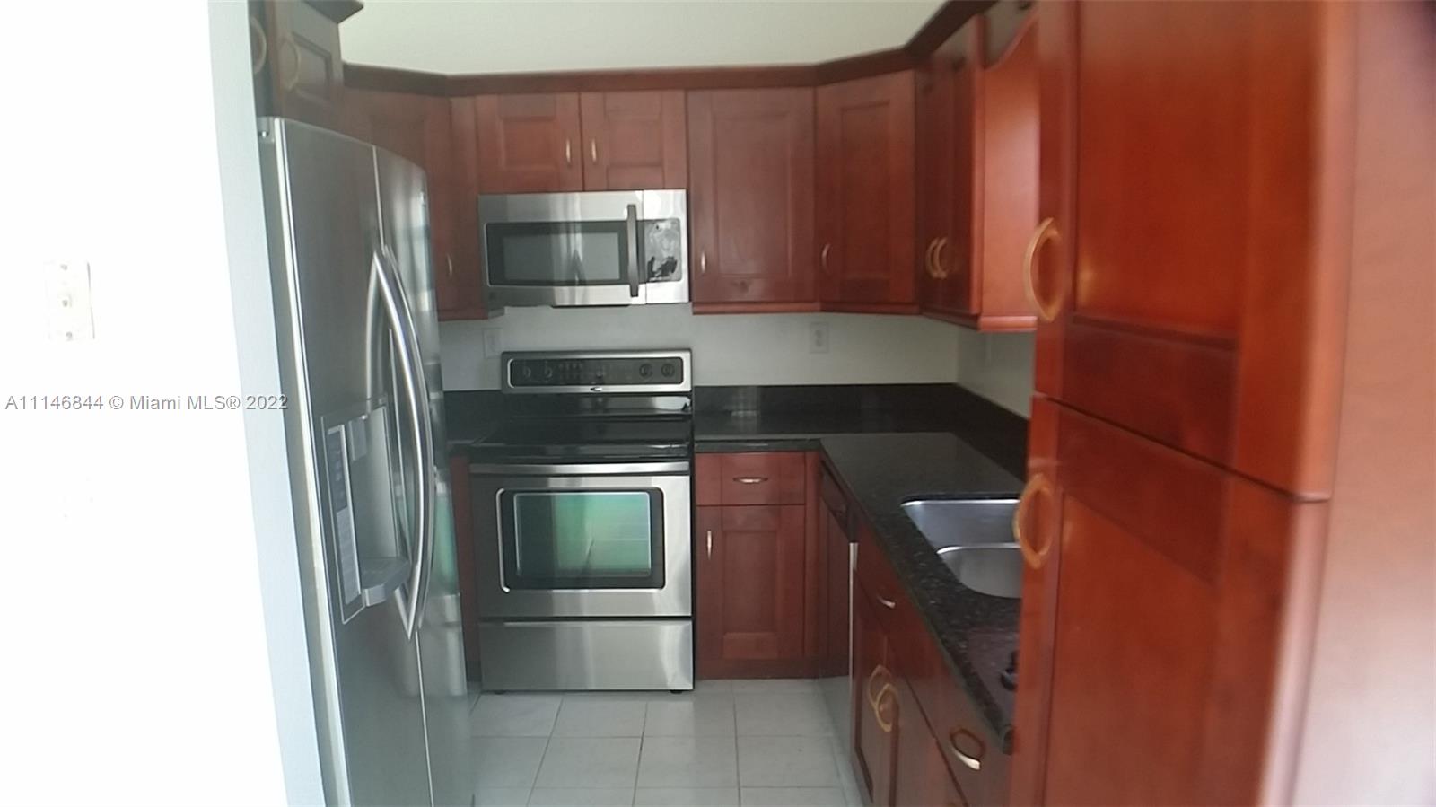BRIGHTONS MEADOW TRACE - Residential Lease