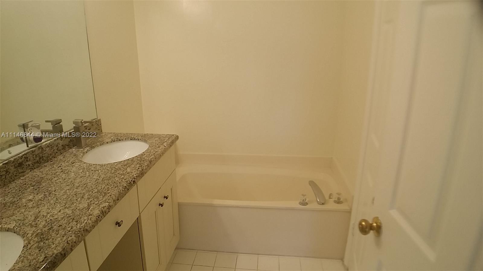 BRIGHTONS MEADOW TRACE - Residential Lease
