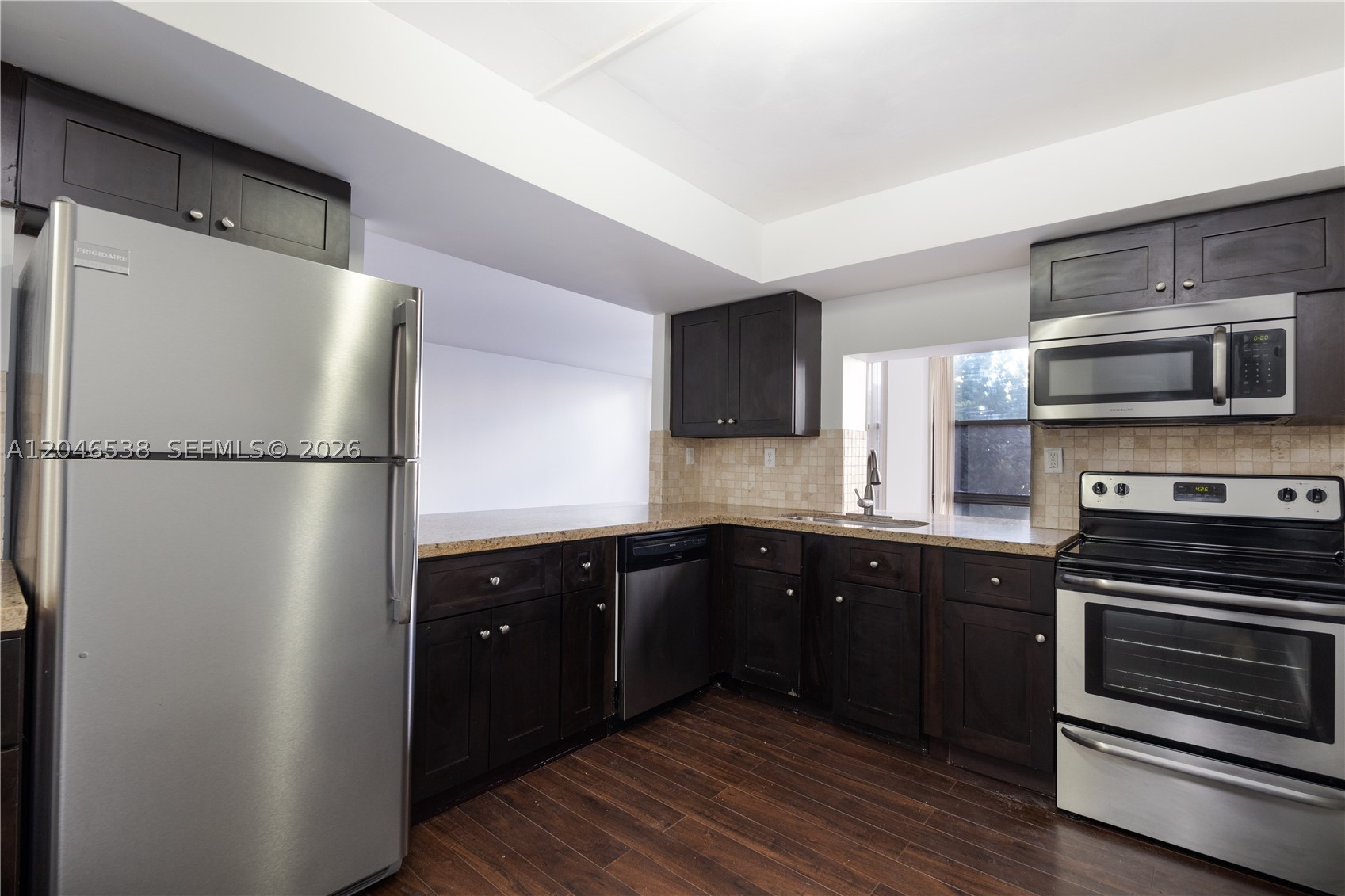 OCEANVIEW PARK CONDO - Residential Lease