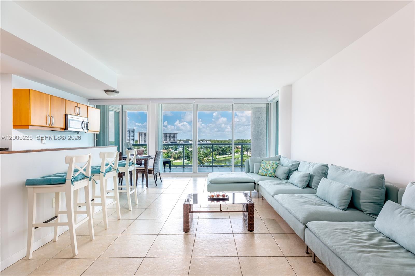 OCEANIA V CONDO - Residential