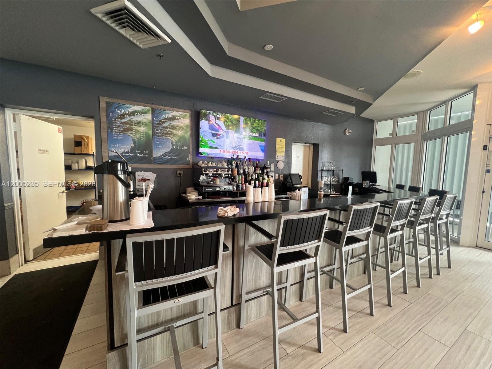 OCEANIA V CONDO - Residential